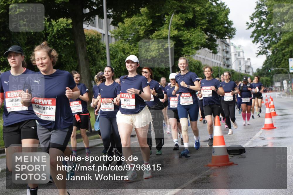 14.06.2026 - REWE Women's Run Jannik Wohlers http://msf.ph/oto/9796815 14.06.2026 09:11:00 Laufen 10683, 2577, 10617, 5577, 10050, 10646, 11264, 10588 meine-sportfotos.de