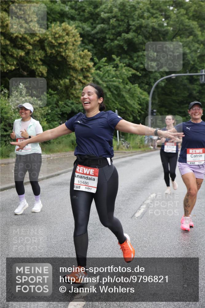 14.06.2026 - REWE Women's Run Jannik Wohlers http://msf.ph/oto/9796821 14.06.2026 09:59:29 Laufen 10486, 10719 meine-sportfotos.de