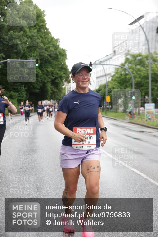 14.06.2026 - REWE Women's Run Jannik Wohlers http://msf.ph/oto/9796833 14.06.2026 09:59:30 Laufen 10719 meine-sportfotos.de