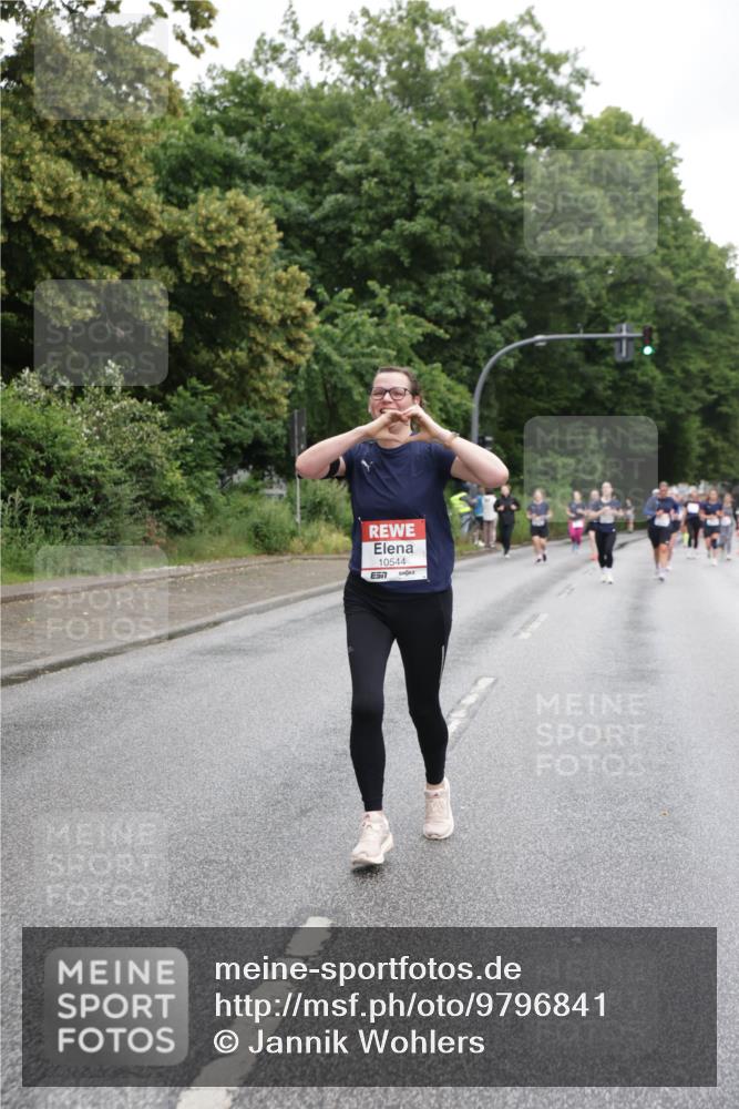 14.06.2026 - REWE Women's Run Jannik Wohlers http://msf.ph/oto/9796841 14.06.2026 09:59:31 Laufen 10544, 7 meine-sportfotos.de