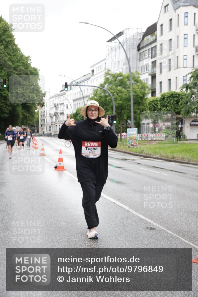 14.06.2026 - REWE Women's Run Jannik Wohlers http://msf.ph/oto/9796849 14.06.2026 09:59:32 Laufen 11482 meine-sportfotos.de
