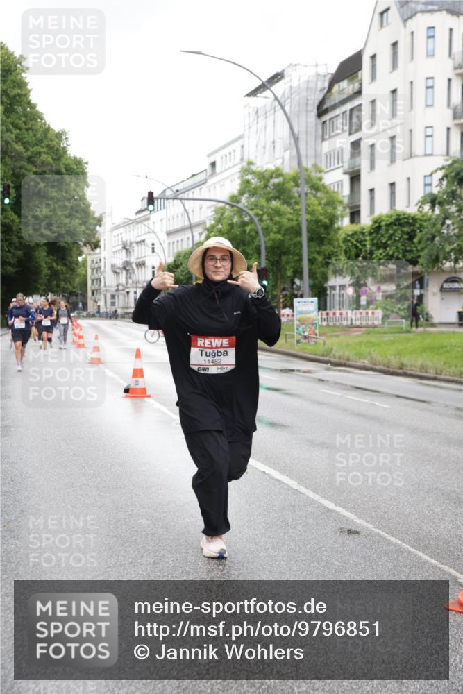 14.06.2026 - REWE Women's Run Jannik Wohlers http://msf.ph/oto/9796851 14.06.2026 09:59:32 Laufen 11482, 7 meine-sportfotos.de