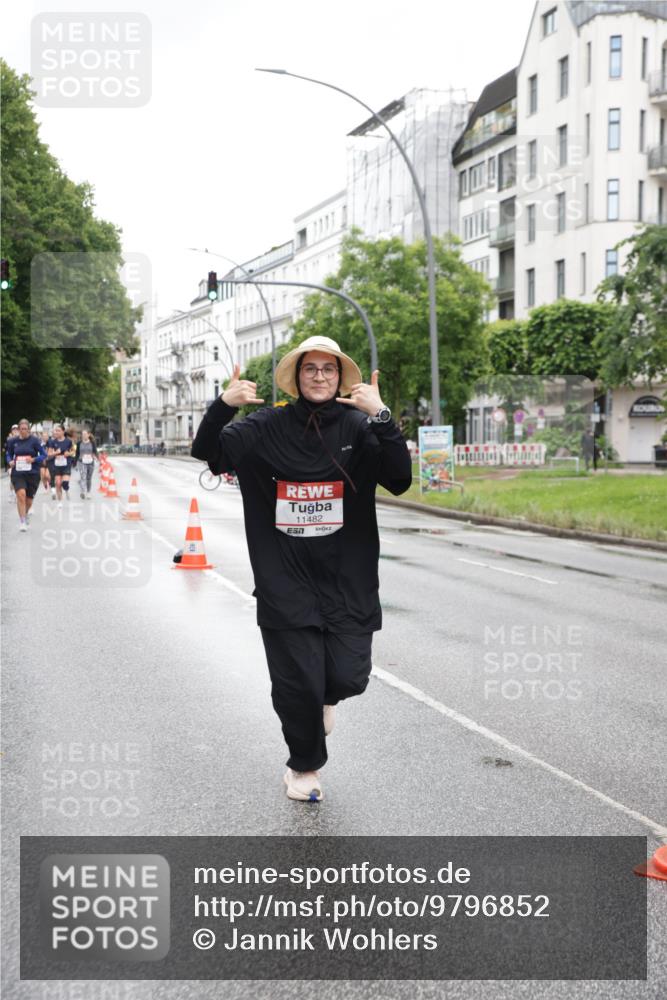 14.06.2026 - REWE Women's Run Jannik Wohlers http://msf.ph/oto/9796852 14.06.2026 09:59:32 Laufen 11482 meine-sportfotos.de