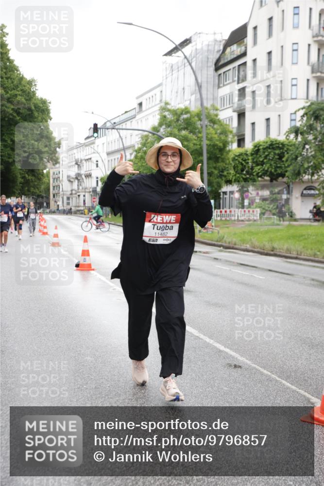 14.06.2026 - REWE Women's Run Jannik Wohlers http://msf.ph/oto/9796857 14.06.2026 09:59:32 Laufen 11482 meine-sportfotos.de