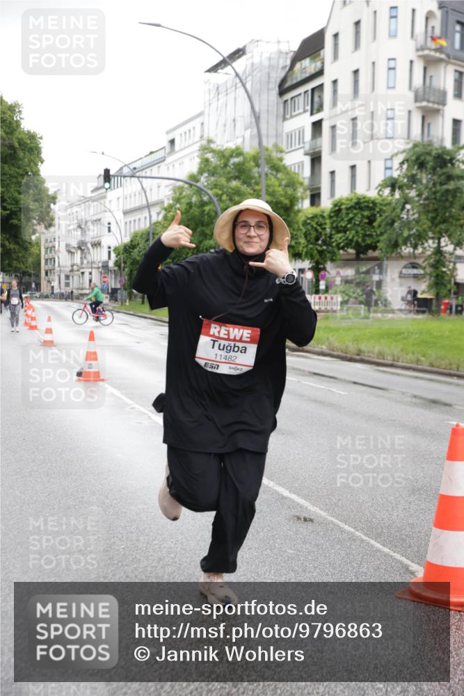 14.06.2026 - REWE Women's Run Jannik Wohlers http://msf.ph/oto/9796863 14.06.2026 09:59:33 Laufen 11482, 7 meine-sportfotos.de