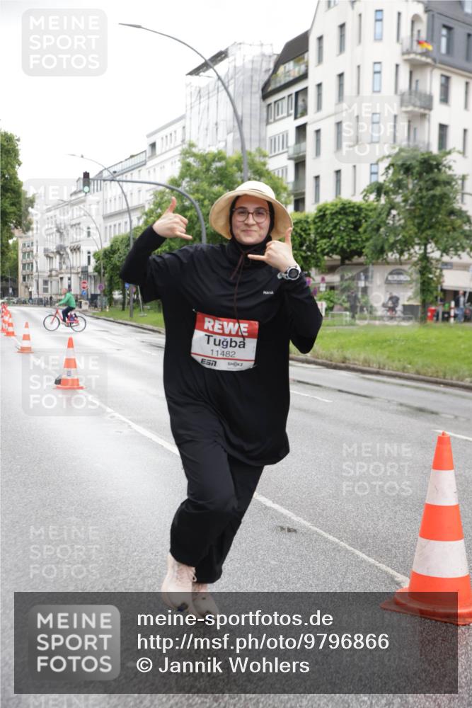 14.06.2026 - REWE Women's Run Jannik Wohlers http://msf.ph/oto/9796866 14.06.2026 09:59:33 Laufen 11482, 7 meine-sportfotos.de