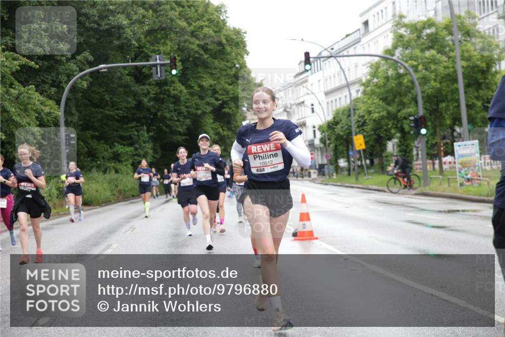 14.06.2026 - REWE Women's Run Jannik Wohlers http://msf.ph/oto/9796880 14.06.2026 09:59:39 Laufen 10512 meine-sportfotos.de