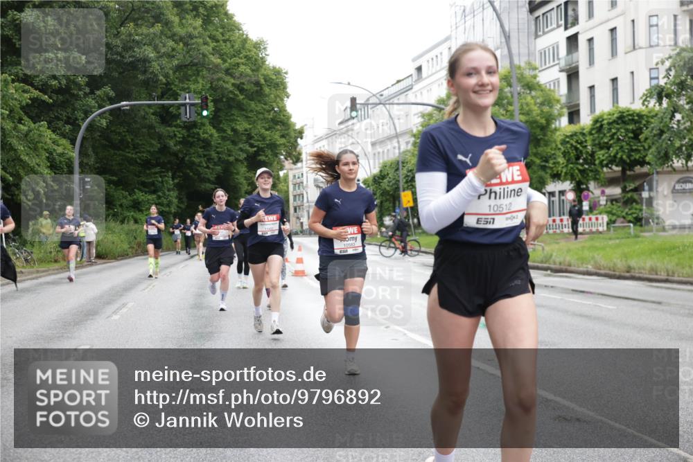 14.06.2026 - REWE Women's Run Jannik Wohlers http://msf.ph/oto/9796892 14.06.2026 09:59:40 Laufen 10583, 10512, 7 meine-sportfotos.de