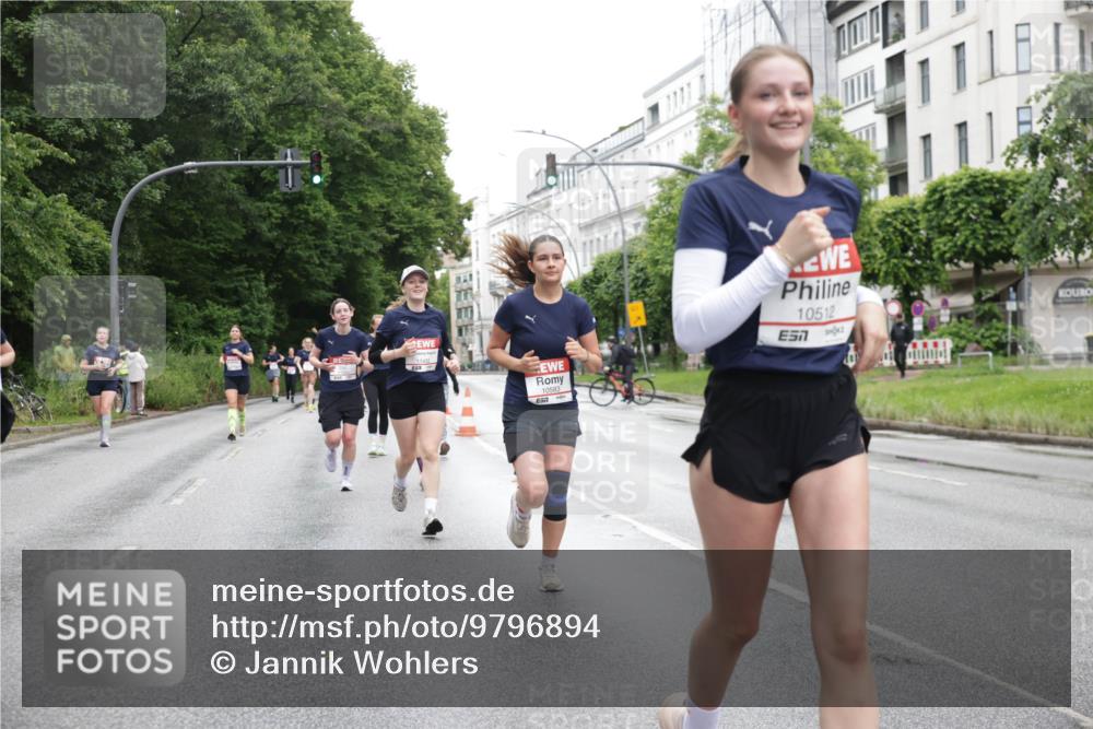 14.06.2026 - REWE Women's Run Jannik Wohlers http://msf.ph/oto/9796894 14.06.2026 09:59:40 Laufen 11452, 10583, 10512, 7 meine-sportfotos.de