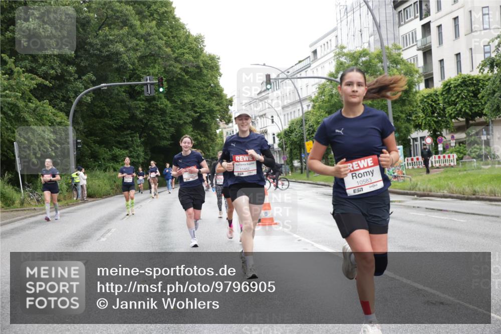 14.06.2026 - REWE Women's Run Jannik Wohlers http://msf.ph/oto/9796905 14.06.2026 09:59:41 Laufen 11452, 57, 10583, 7 meine-sportfotos.de