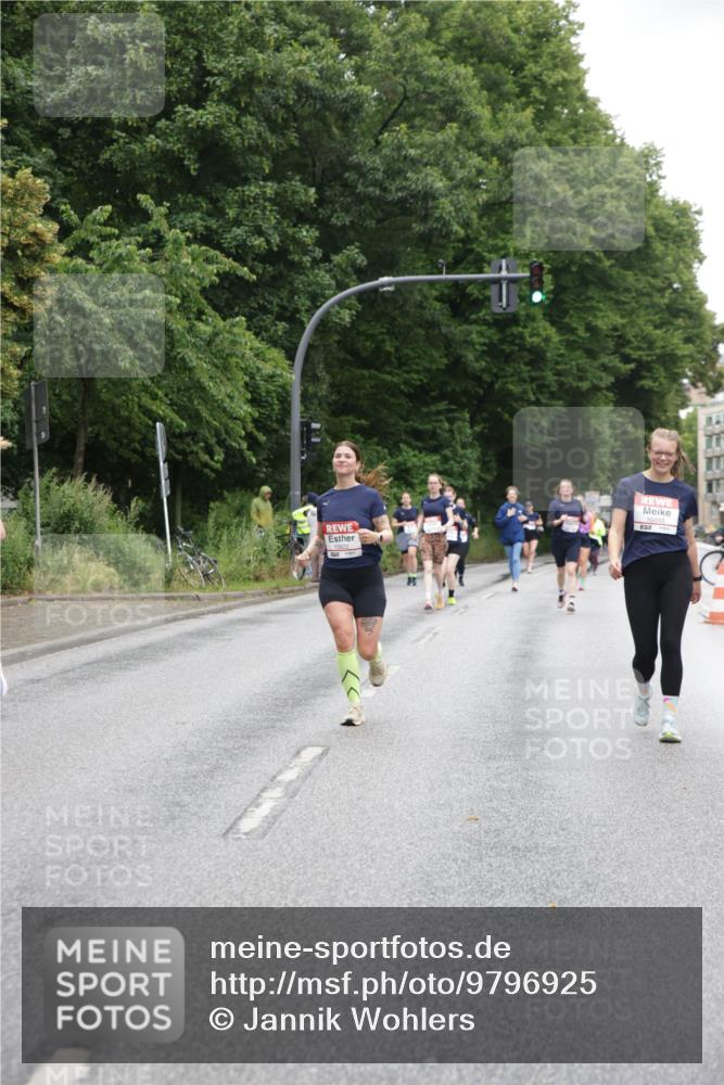 14.06.2026 - REWE Women's Run Jannik Wohlers http://msf.ph/oto/9796925 14.06.2026 09:59:44 Laufen 10493 meine-sportfotos.de