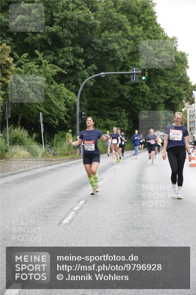 14.06.2026 - REWE Women's Run Jannik Wohlers http://msf.ph/oto/9796928 14.06.2026 09:59:44 Laufen 10493 meine-sportfotos.de