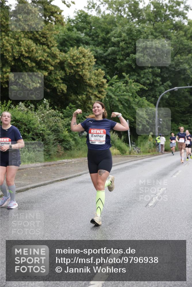 14.06.2026 - REWE Women's Run Jannik Wohlers http://msf.ph/oto/9796938 14.06.2026 09:59:46 Laufen 10822, 7 meine-sportfotos.de