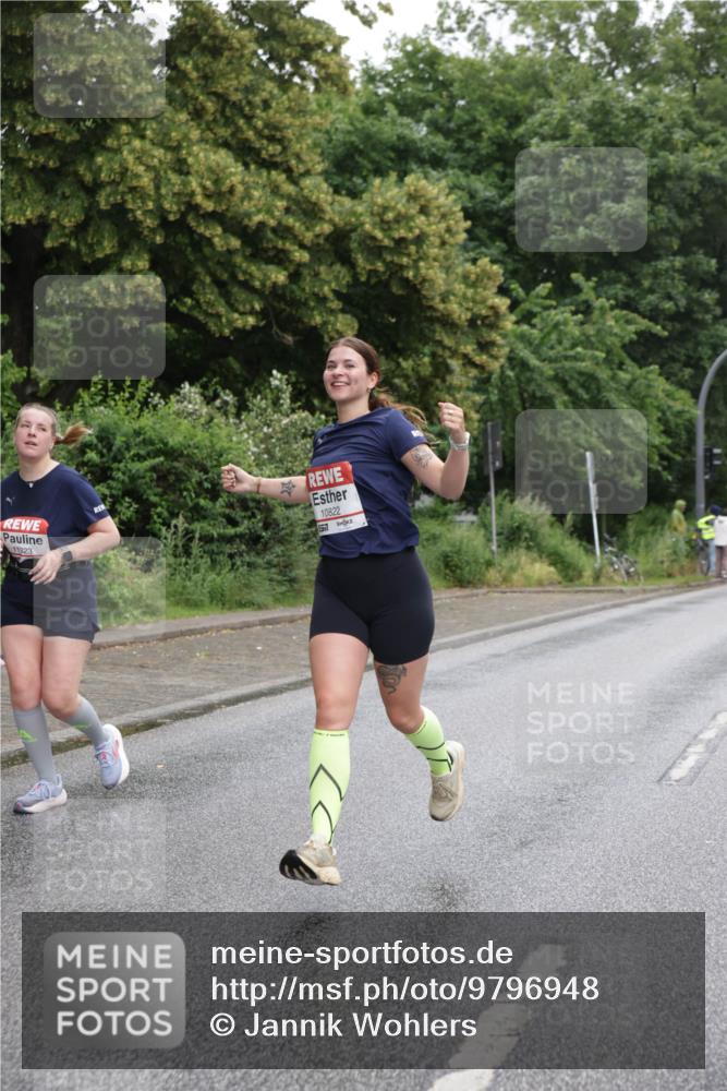 14.06.2026 - REWE Women's Run Jannik Wohlers http://msf.ph/oto/9796948 14.06.2026 09:59:46 Laufen 11323, 10822, 57 meine-sportfotos.de