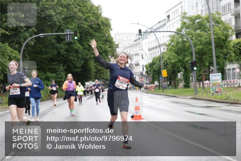 14.06.2026 - REWE Women's Run Jannik Wohlers http://msf.ph/oto/9796974 14.06.2026 09:59:51 Laufen 11043, 10409, 7 meine-sportfotos.de