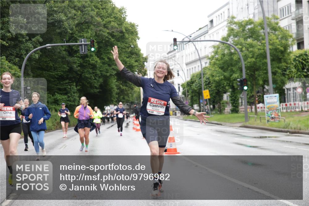14.06.2026 - REWE Women's Run Jannik Wohlers http://msf.ph/oto/9796982 14.06.2026 09:59:51 Laufen 11043, 10409 meine-sportfotos.de