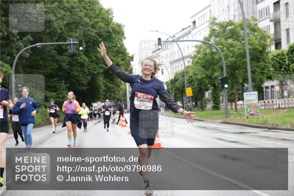 14.06.2026 - REWE Women's Run Jannik Wohlers http://msf.ph/oto/9796986 14.06.2026 09:59:52 Laufen 10409, 7 meine-sportfotos.de