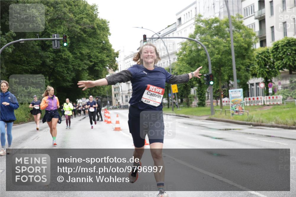 14.06.2026 - REWE Women's Run Jannik Wohlers http://msf.ph/oto/9796997 14.06.2026 09:59:52 Laufen 10409, 7, 01 meine-sportfotos.de