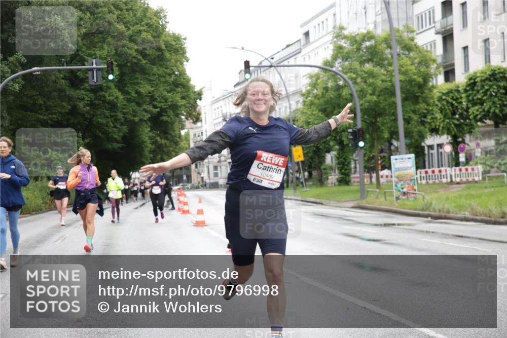14.06.2026 - REWE Women's Run Jannik Wohlers http://msf.ph/oto/9796998 14.06.2026 09:59:52 Laufen 10409, 57 meine-sportfotos.de