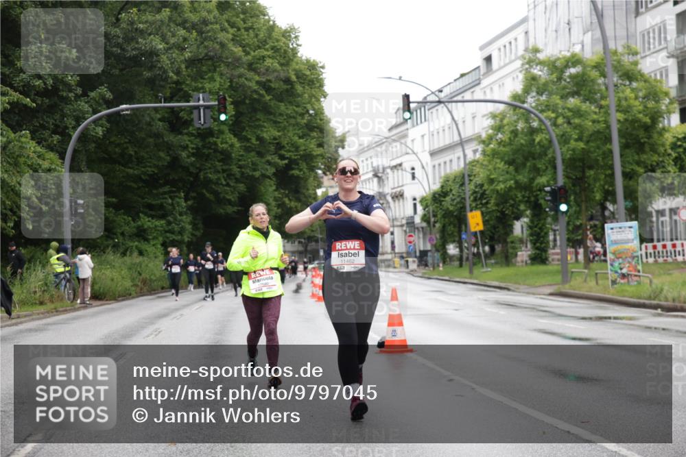 14.06.2026 - REWE Women's Run Jannik Wohlers http://msf.ph/oto/9797045 14.06.2026 09:59:58 Laufen 10980, 11462 meine-sportfotos.de