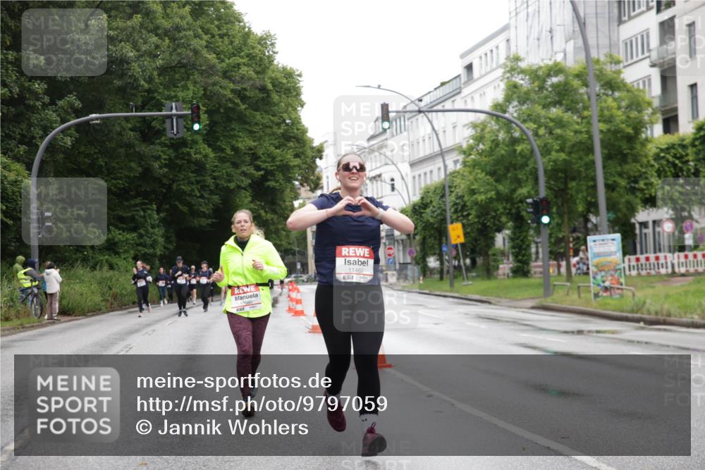 14.06.2026 - REWE Women's Run Jannik Wohlers http://msf.ph/oto/9797059 14.06.2026 09:59:59 Laufen 10980, 11462, 7 meine-sportfotos.de