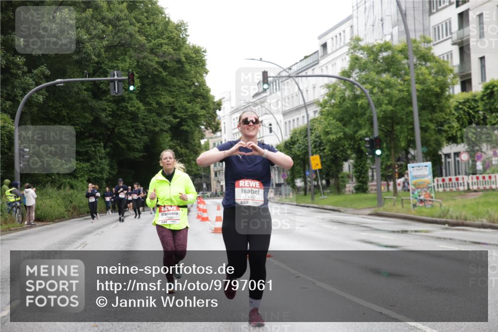 14.06.2026 - REWE Women's Run Jannik Wohlers http://msf.ph/oto/9797061 14.06.2026 09:59:59 Laufen 10980, 11462, 7 meine-sportfotos.de