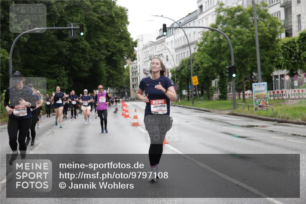 14.06.2026 - REWE Women's Run Jannik Wohlers http://msf.ph/oto/9797108 14.06.2026 10:00:09 Laufen 10959, 11305, 1 meine-sportfotos.de