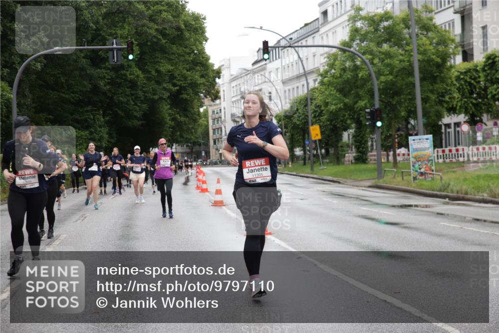 14.06.2026 - REWE Women's Run Jannik Wohlers http://msf.ph/oto/9797110 14.06.2026 10:00:09 Laufen 10959, 11305, 7 meine-sportfotos.de