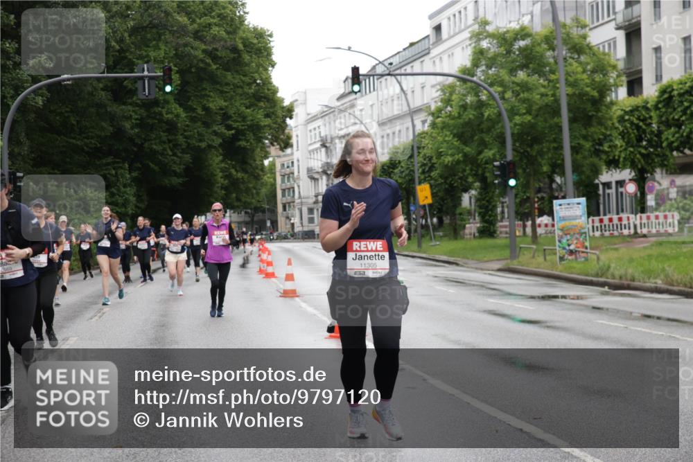14.06.2026 - REWE Women's Run Jannik Wohlers http://msf.ph/oto/9797120 14.06.2026 10:00:10 Laufen 0959, 11305, 01 meine-sportfotos.de
