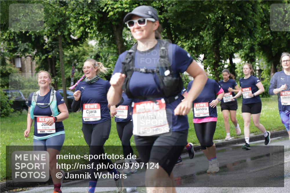 14.06.2026 - REWE Women's Run Jannik Wohlers http://msf.ph/oto/9797124 14.06.2026 09:11:19 Laufen 11271, 51, 10439, 7, 11159, 10428 meine-sportfotos.de