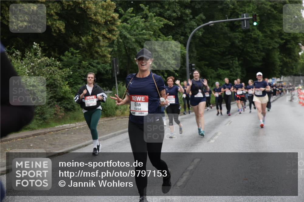 14.06.2026 - REWE Women's Run Jannik Wohlers http://msf.ph/oto/9797153 14.06.2026 10:00:13 Laufen 10494, 7 meine-sportfotos.de
