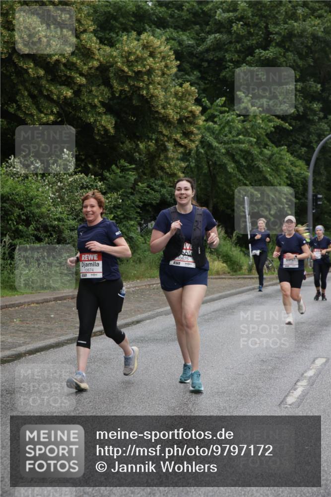 14.06.2026 - REWE Women's Run Jannik Wohlers http://msf.ph/oto/9797172 14.06.2026 10:00:16 Laufen 10674, 10675, 57 meine-sportfotos.de