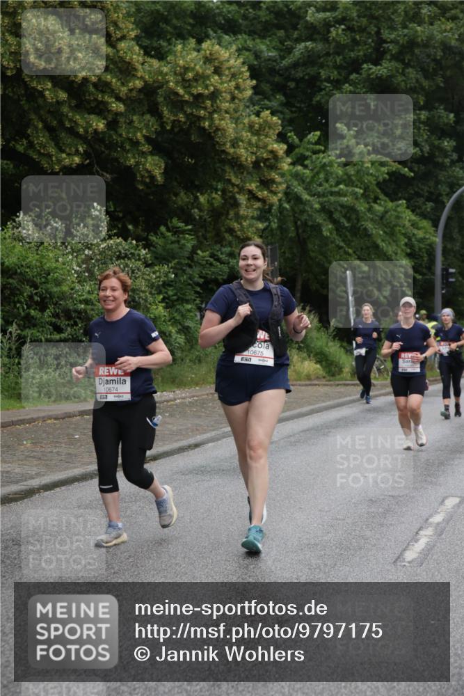 14.06.2026 - REWE Women's Run Jannik Wohlers http://msf.ph/oto/9797175 14.06.2026 10:00:16 Laufen 10674, 577, 10675, 7 meine-sportfotos.de