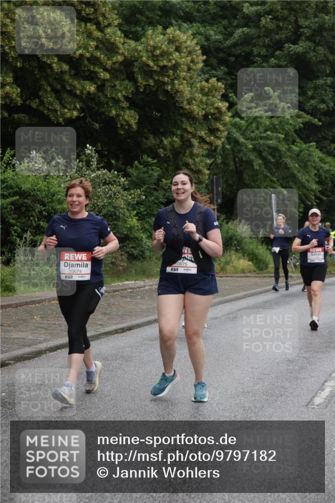 14.06.2026 - REWE Women's Run Jannik Wohlers http://msf.ph/oto/9797182 14.06.2026 10:00:16 Laufen 10674, 7, 0675, 7 meine-sportfotos.de