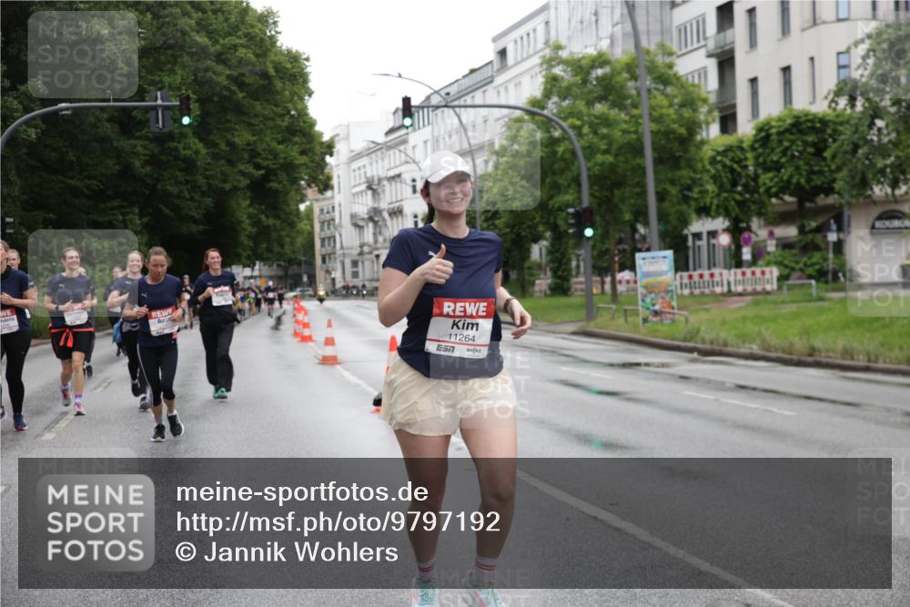 14.06.2026 - REWE Women's Run Jannik Wohlers http://msf.ph/oto/9797192 14.06.2026 10:00:17 Laufen 11264 meine-sportfotos.de