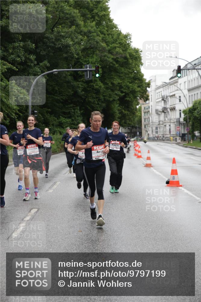 14.06.2026 - REWE Women's Run Jannik Wohlers http://msf.ph/oto/9797199 14.06.2026 10:00:19 Laufen 11081, 657 meine-sportfotos.de