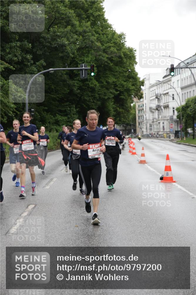 14.06.2026 - REWE Women's Run Jannik Wohlers http://msf.ph/oto/9797200 14.06.2026 10:00:19 Laufen 1004, 11081 meine-sportfotos.de