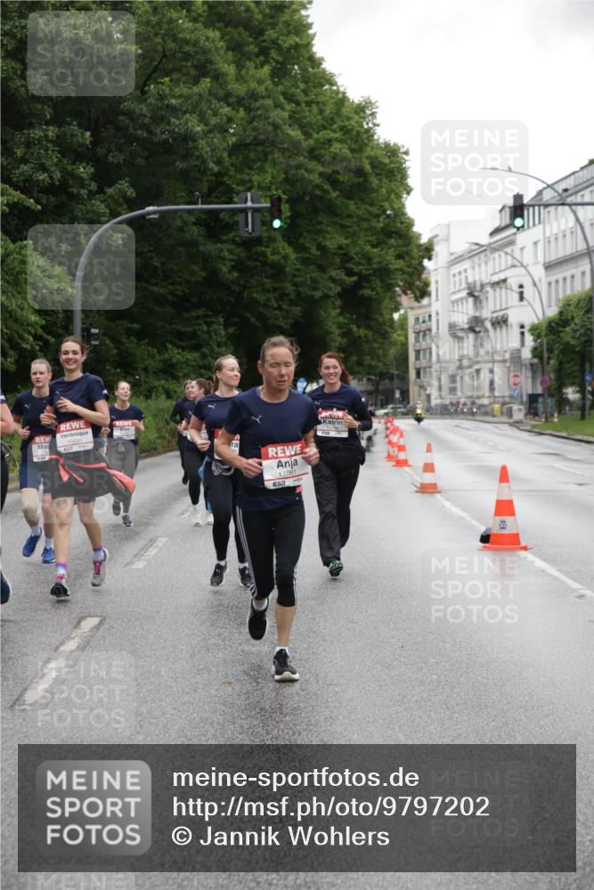 14.06.2026 - REWE Women's Run Jannik Wohlers http://msf.ph/oto/9797202 14.06.2026 10:00:19 Laufen 10050, 11081 meine-sportfotos.de