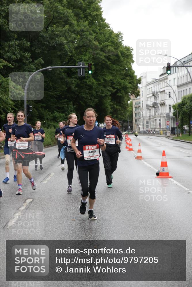 14.06.2026 - REWE Women's Run Jannik Wohlers http://msf.ph/oto/9797205 14.06.2026 10:00:19 Laufen 10050, 11081, 657 meine-sportfotos.de