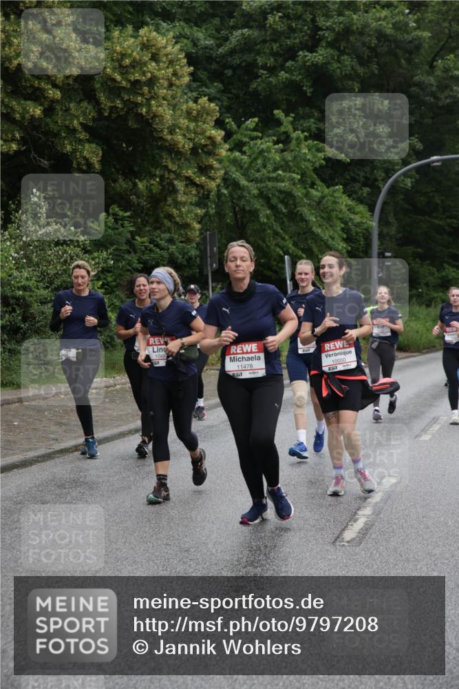 14.06.2026 - REWE Women's Run Jannik Wohlers http://msf.ph/oto/9797208 14.06.2026 10:00:20 Laufen 1049, 51, 11478, 57, 10050, 51 meine-sportfotos.de