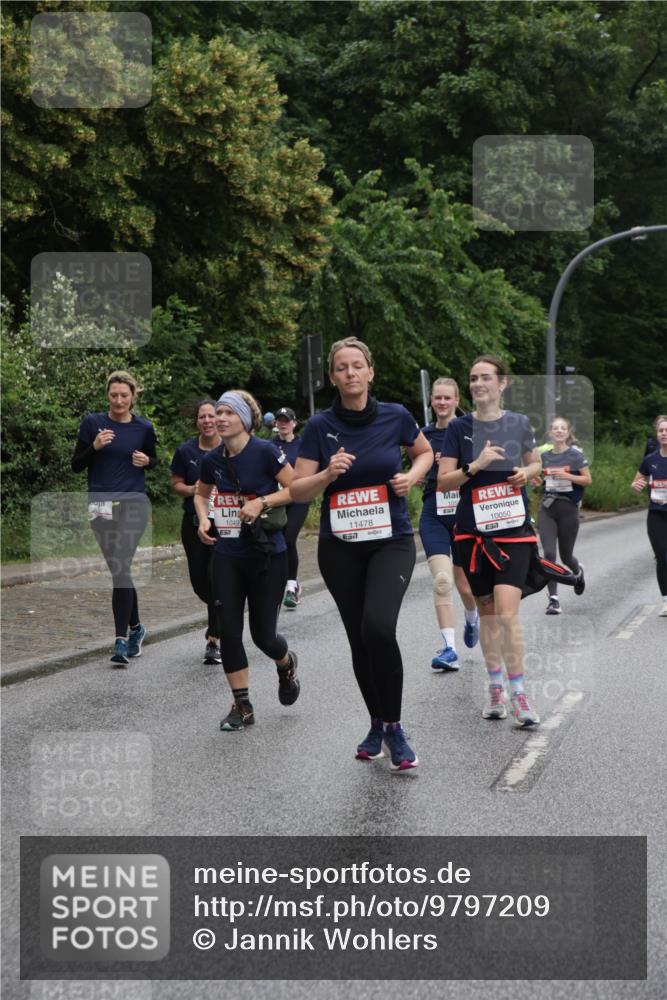 14.06.2026 - REWE Women's Run Jannik Wohlers http://msf.ph/oto/9797209 14.06.2026 10:00:20 Laufen 10497, 11478, 57, 10050 meine-sportfotos.de