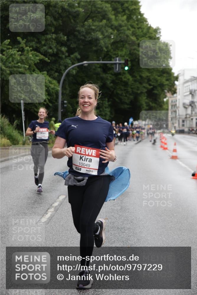 14.06.2026 - REWE Women's Run Jannik Wohlers http://msf.ph/oto/9797229 14.06.2026 10:00:22 Laufen 10049, 7 meine-sportfotos.de