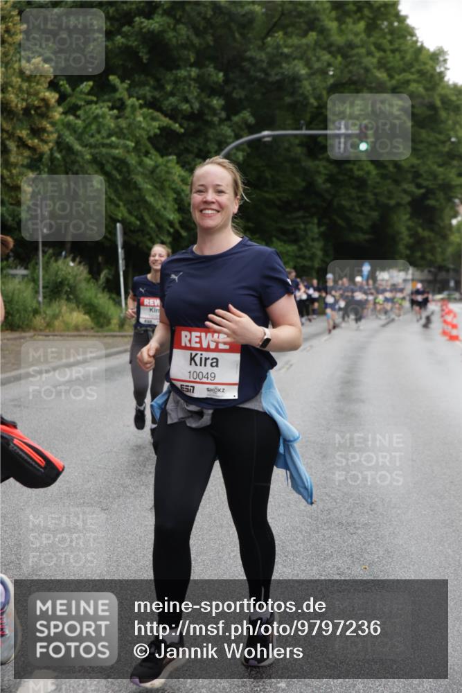 14.06.2026 - REWE Women's Run Jannik Wohlers http://msf.ph/oto/9797236 14.06.2026 10:00:22 Laufen 10049, 57 meine-sportfotos.de