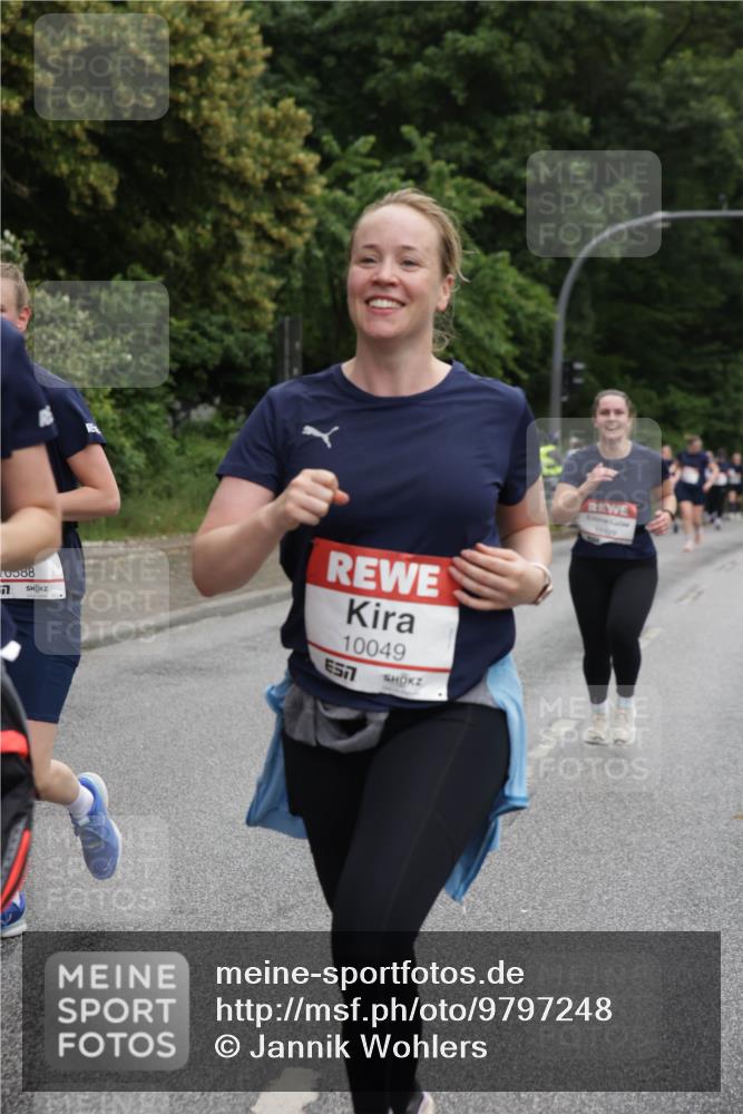 14.06.2026 - REWE Women's Run Jannik Wohlers http://msf.ph/oto/9797248 14.06.2026 10:00:22 Laufen 10588, 10049, 7, 10109 meine-sportfotos.de