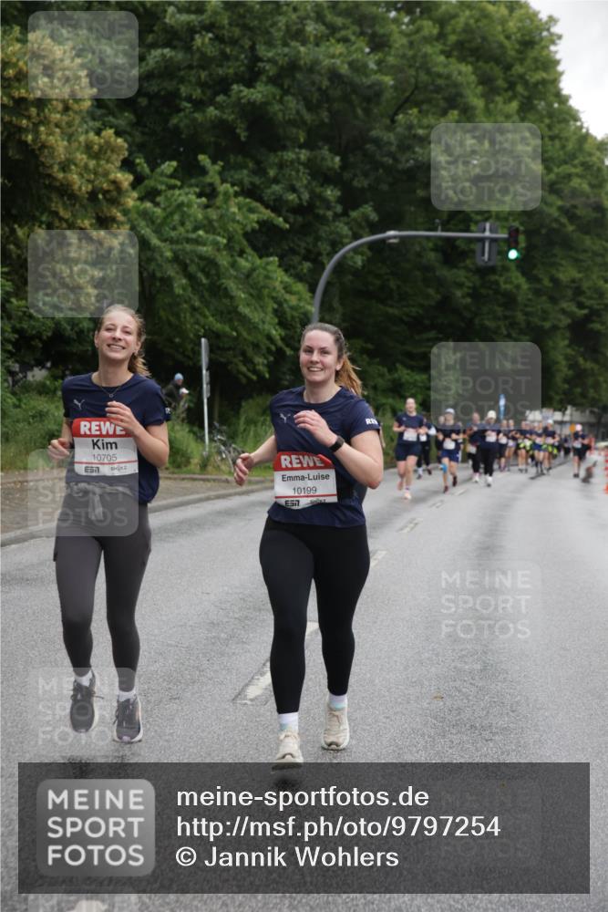 14.06.2026 - REWE Women's Run Jannik Wohlers http://msf.ph/oto/9797254 14.06.2026 10:00:23 Laufen 10705, 10199, 57 meine-sportfotos.de