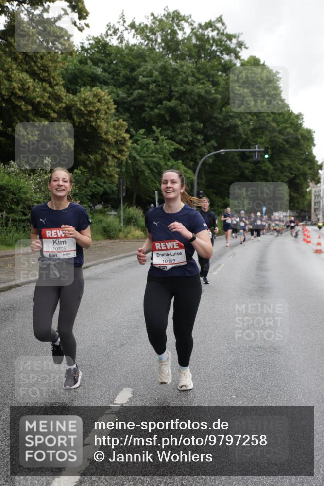 14.06.2026 - REWE Women's Run Jannik Wohlers http://msf.ph/oto/9797258 14.06.2026 10:00:24 Laufen 10705, 51, 10199, 557 meine-sportfotos.de