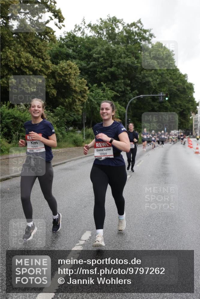 14.06.2026 - REWE Women's Run Jannik Wohlers http://msf.ph/oto/9797262 14.06.2026 10:00:24 Laufen 10705, 10199, 7 meine-sportfotos.de