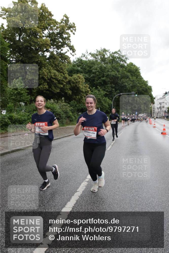 14.06.2026 - REWE Women's Run Jannik Wohlers http://msf.ph/oto/9797271 14.06.2026 10:00:24 Laufen 10705, 10199 meine-sportfotos.de