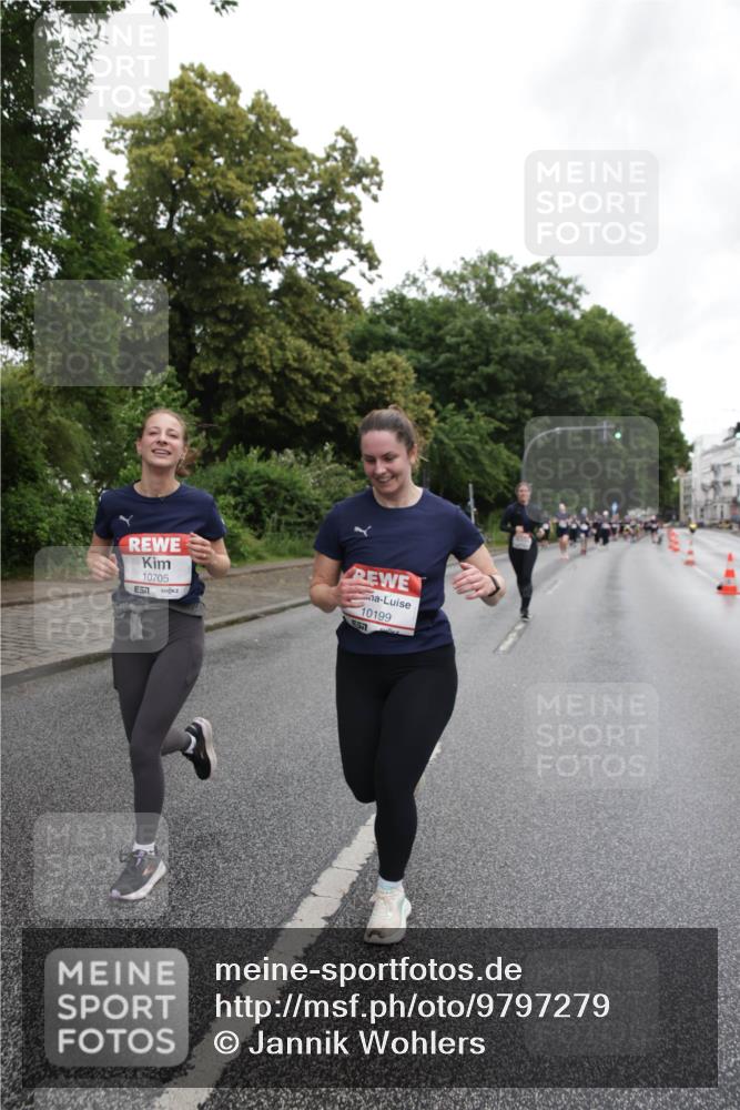 14.06.2026 - REWE Women's Run Jannik Wohlers http://msf.ph/oto/9797279 14.06.2026 10:00:25 Laufen 10705, 51, 10199, 5577 meine-sportfotos.de