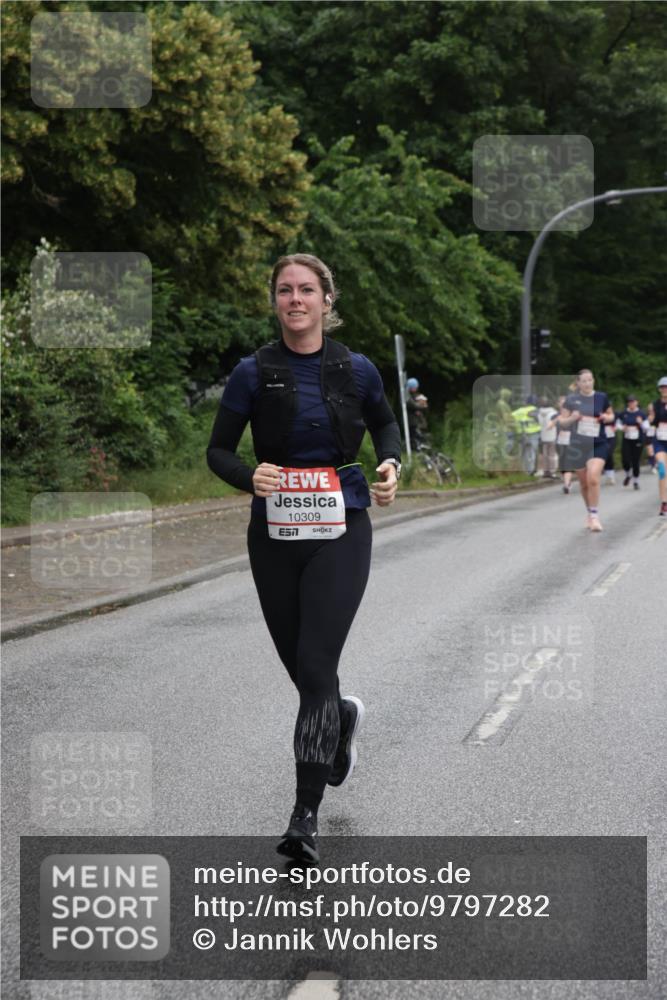 14.06.2026 - REWE Women's Run Jannik Wohlers http://msf.ph/oto/9797282 14.06.2026 10:00:26 Laufen 10309 meine-sportfotos.de